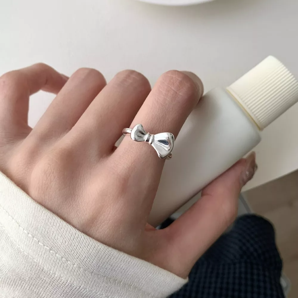 925 Sterling Silver Bow Ring
