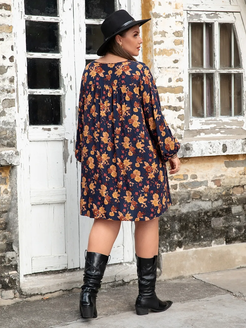 Plus Size Floral V-Neck Balloon Sleeve Dress, image 3