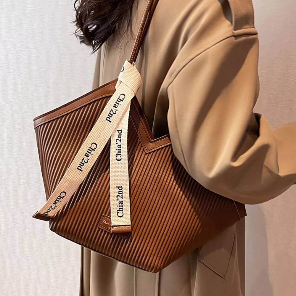 Leather Textured Shoulder Bag, image 7