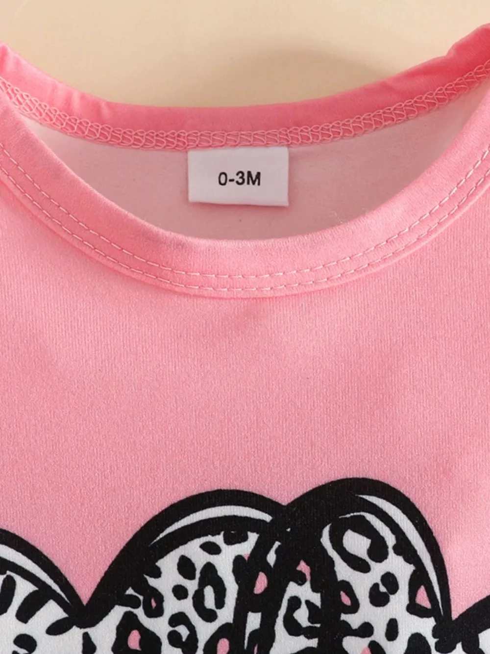 Children's Leopard Heart Bodysuit and Shorts Set with Headband, image 3