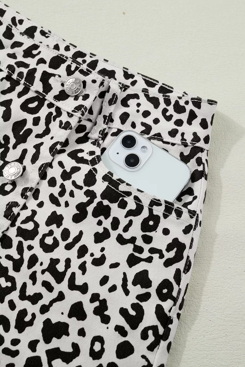 Leopard Print Button Overlap Denim Shorts, image 4