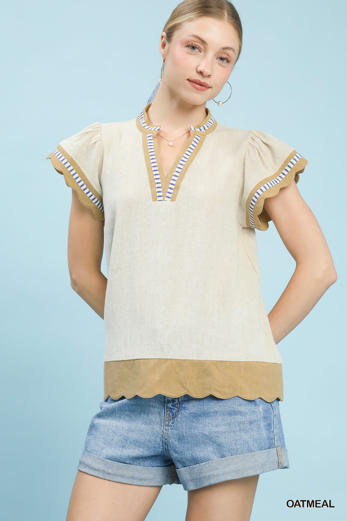 Contrast Scallop Trim Top