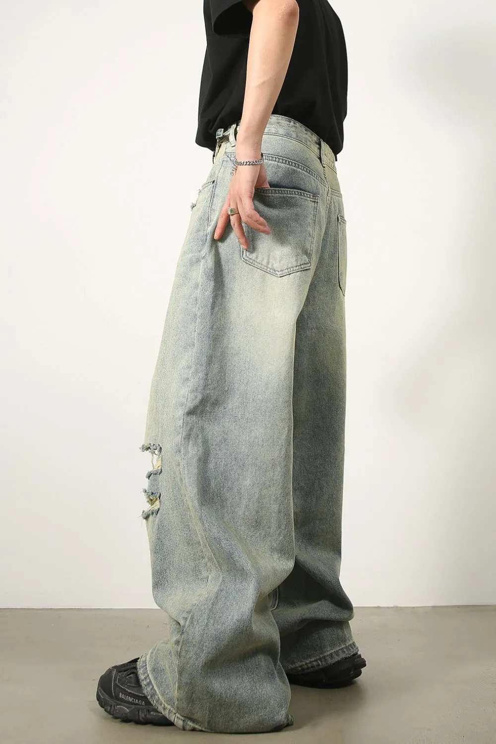 Men's Distressed Wide Leg Jeans, image 2