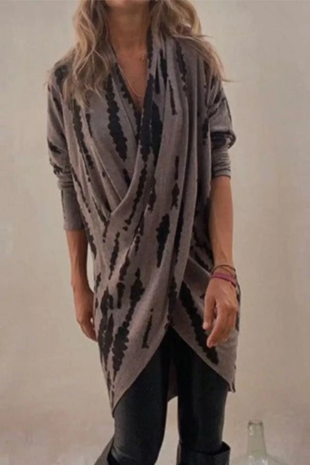 Full Size Contrast Long Sleeve Longline Top, image 2