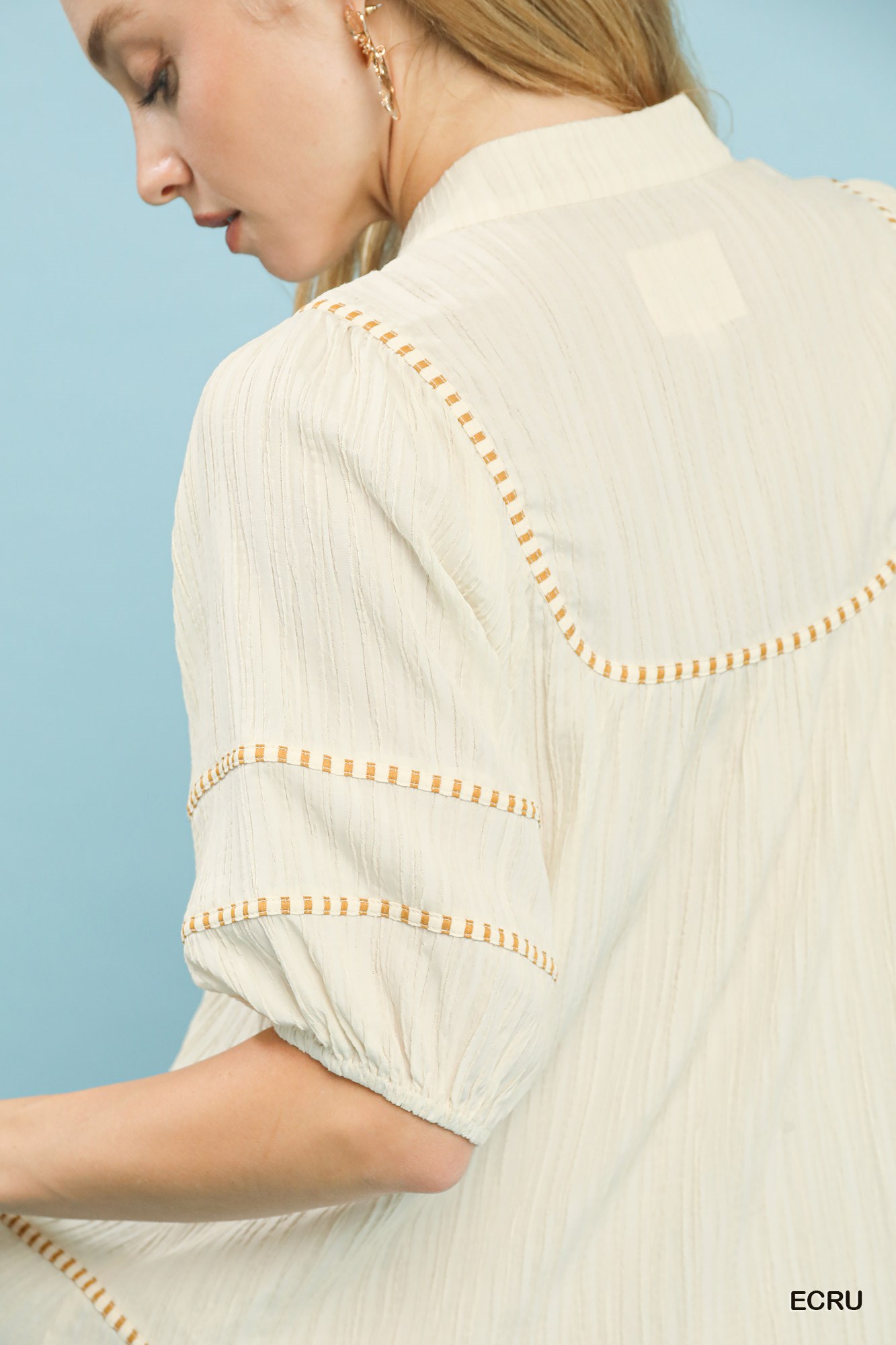 Textured Short Sleeve Top with Contrast Trim, image 4