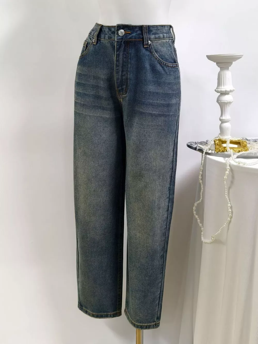 High-Waisted Straight Leg Jeans, image 3