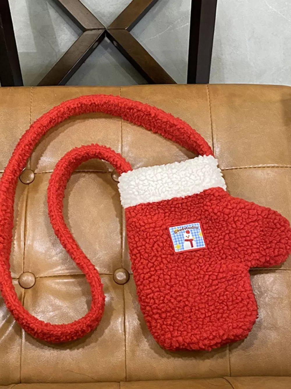 Christmas Mitten-Shaped Plush Crossbody Bag, image 2