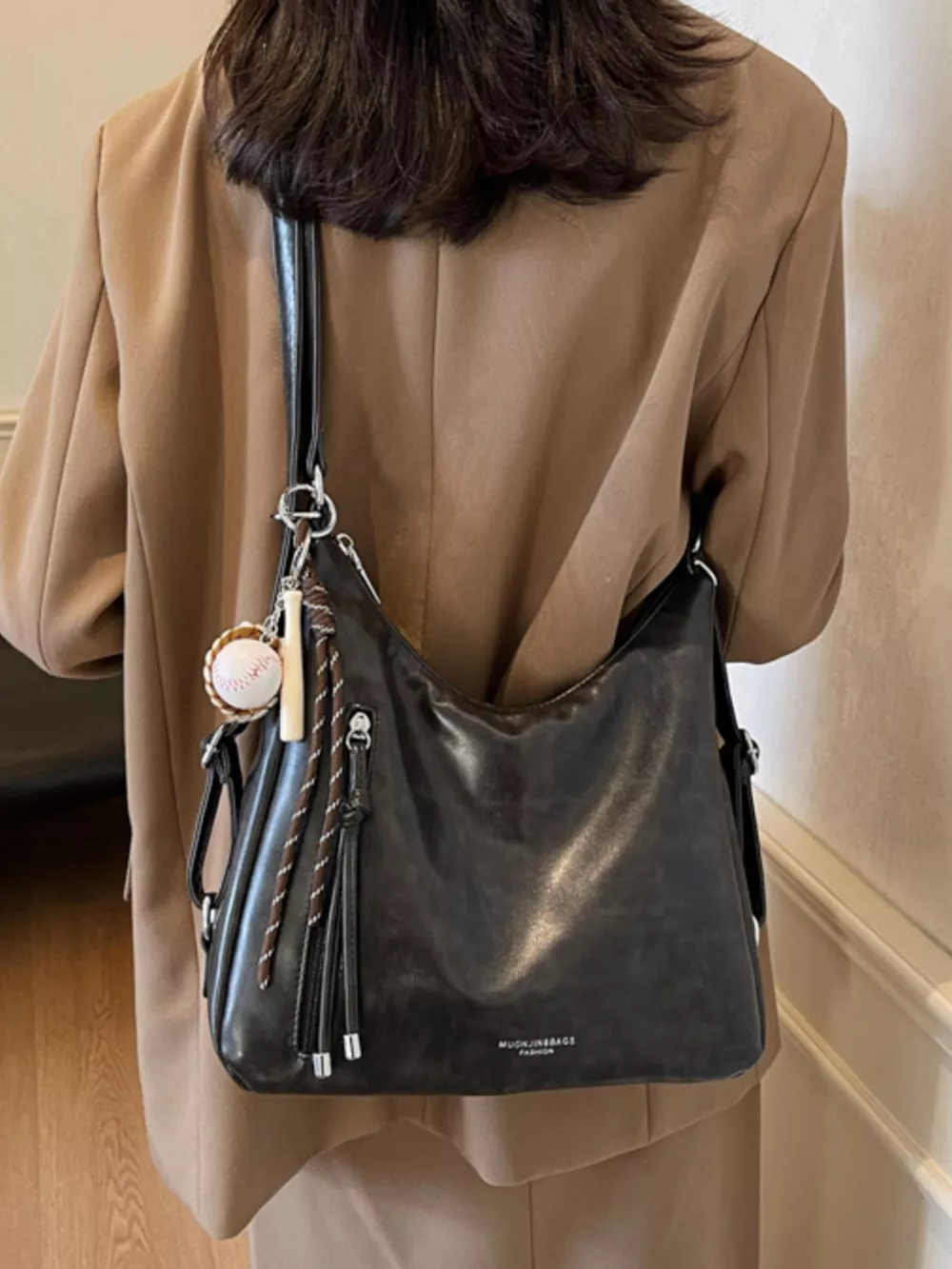 Vintage Style Leather Shoulder Bag, image 4