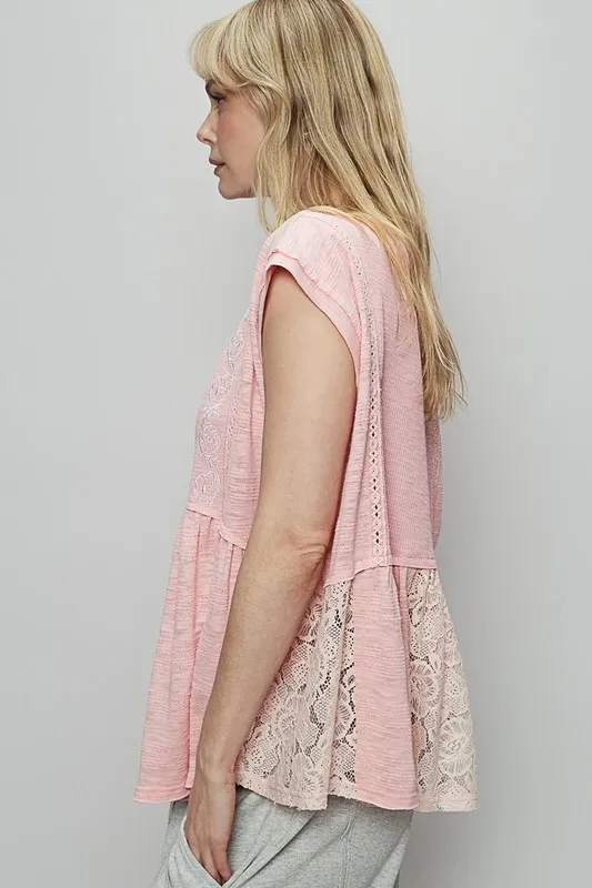 Embroidered Detail Boat Neck Cap Sleeve Lace Blouse, image 2