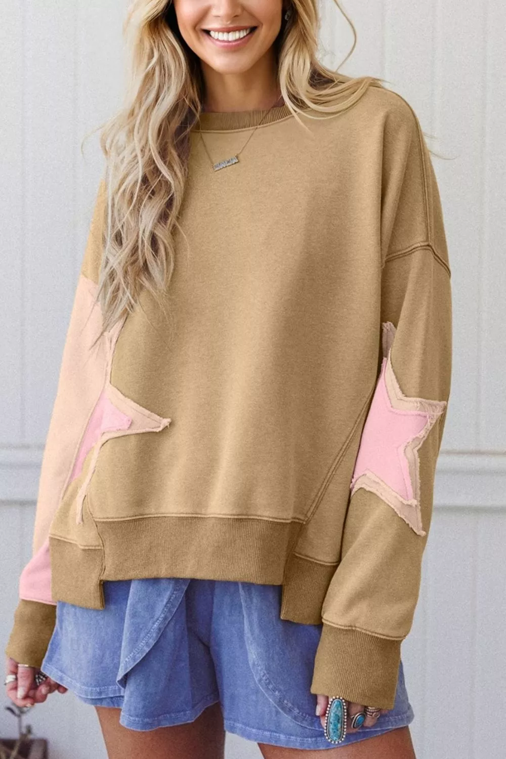Star Patch Crew Neck Sweatshirt