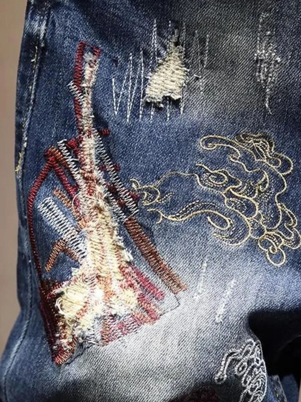 Men's Distressed Embroidered Jeans, image 5