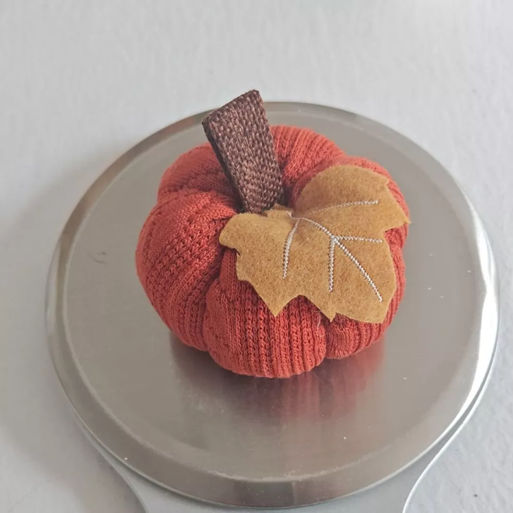 Knitted Pumpkin Decorative Ornaments, image 5