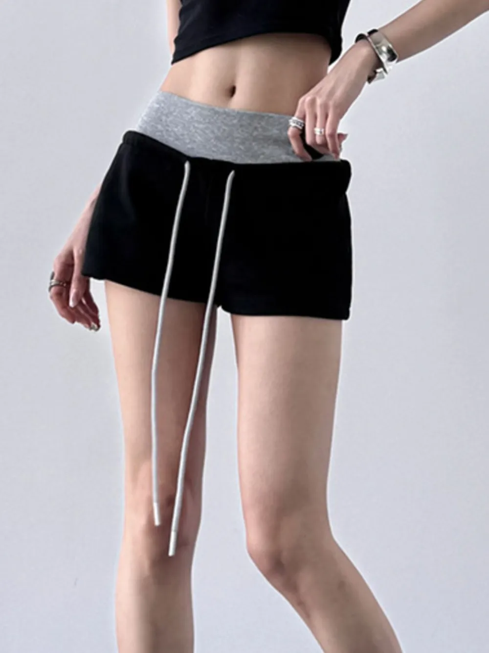 Drawstring Shorts with Contrast Waistband, image 5