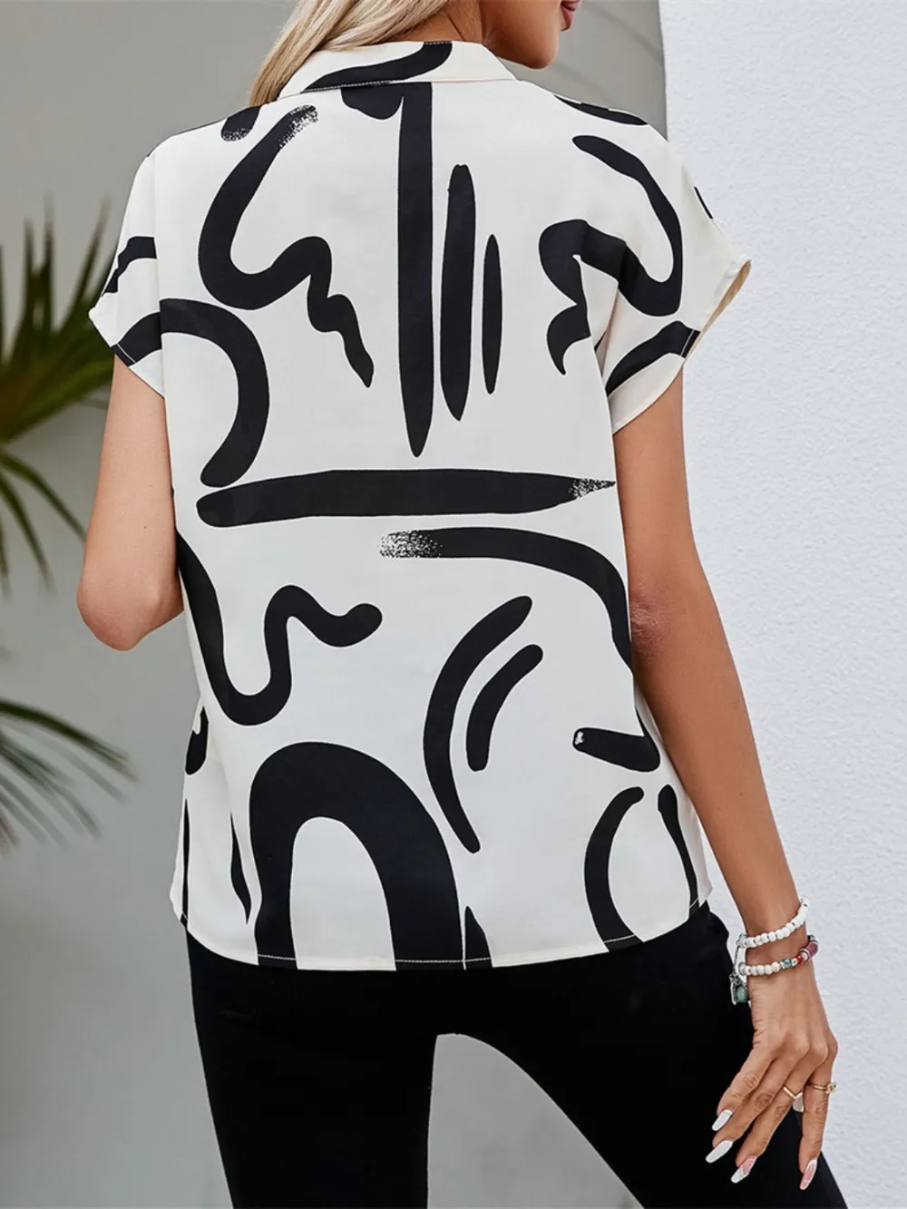 Printed Notched Short Sleeve Blouse, image 3