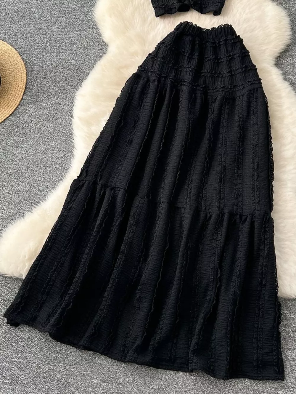 Textured Crop Top and Tiered Skirt Set, image 12
