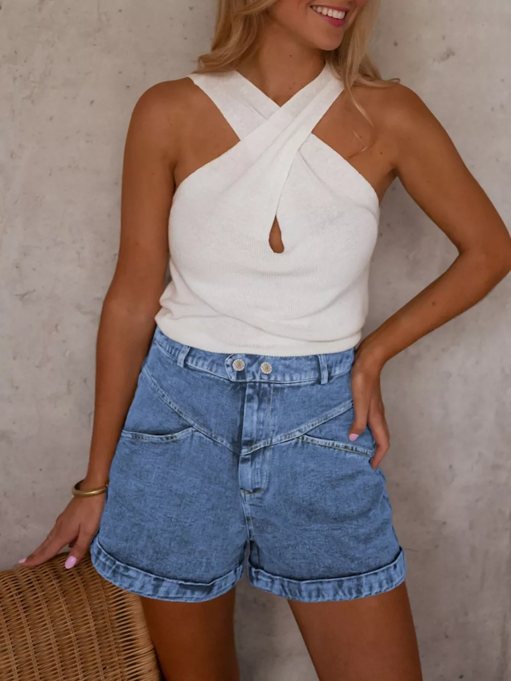 High-Waisted Denim Shorts, image 4