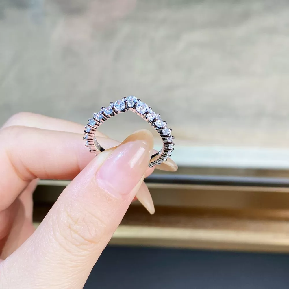 925 Sterling Silver Zircon V-Shaped Ring, image 3