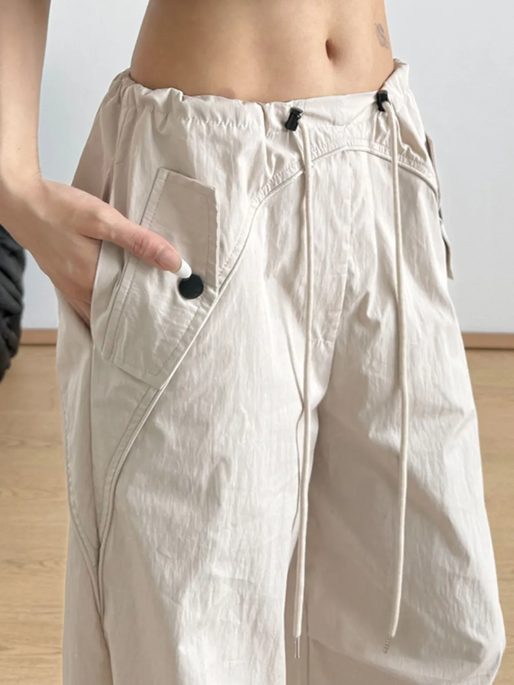 Relaxed Wide-Leg Drawstring Pants, image 2