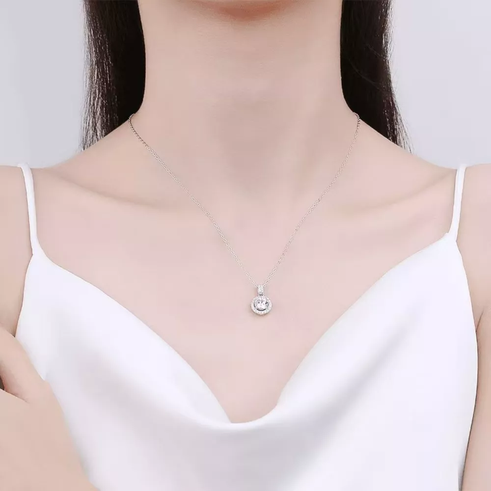 1 Carat Moissanite 925 Sterling Silver Pendant Necklace