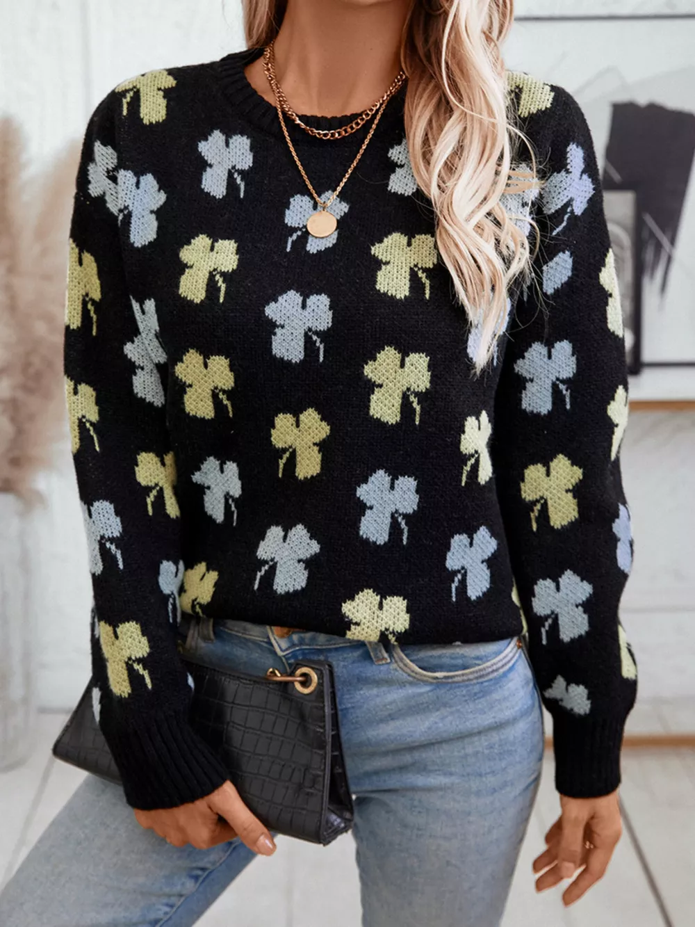 Clover Round Neck Long Sleeve Sweater, image 5