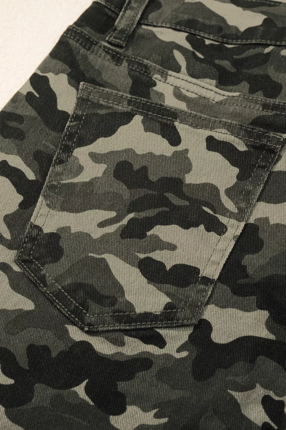 Camouflage Print Multi Pocketed Womens Denim Pants, image 7