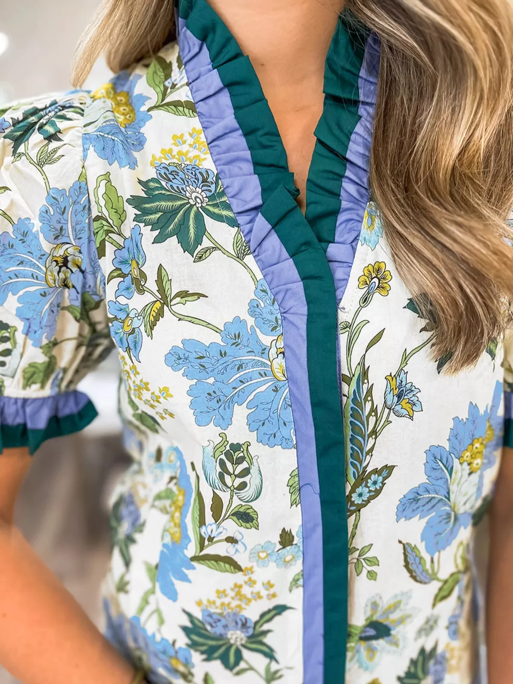 Floral Print Contrasted Frilled Striped Trim Short Sleeve Blouse, image 4