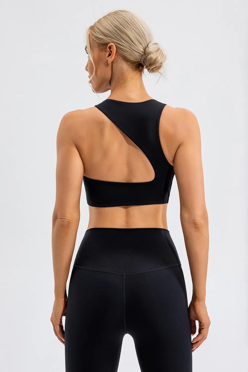 Round Neck Cutout Cropped Active Tank, image 2