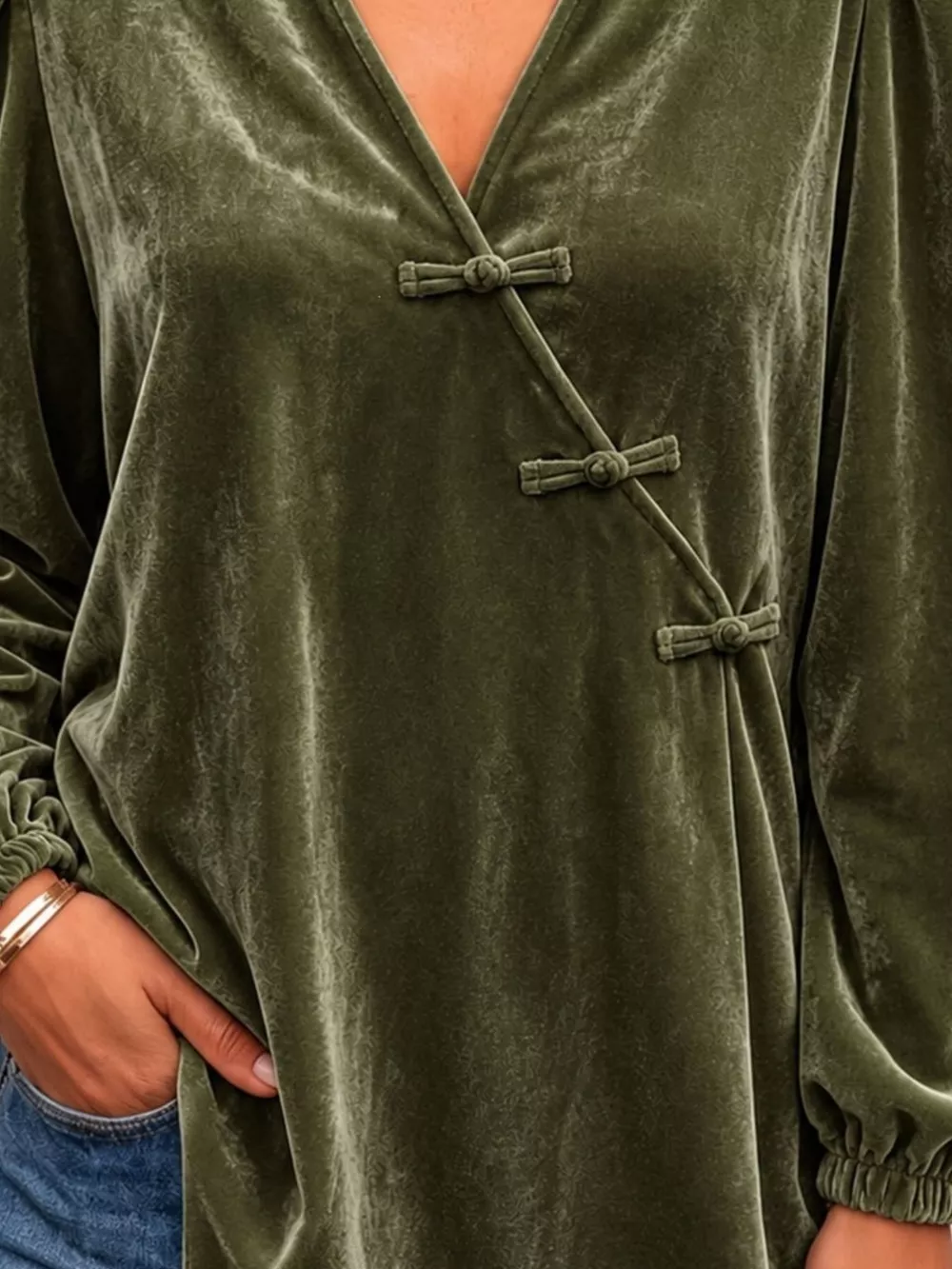 Chinese-Style Knot Buttons Velvet Blouse, image 3