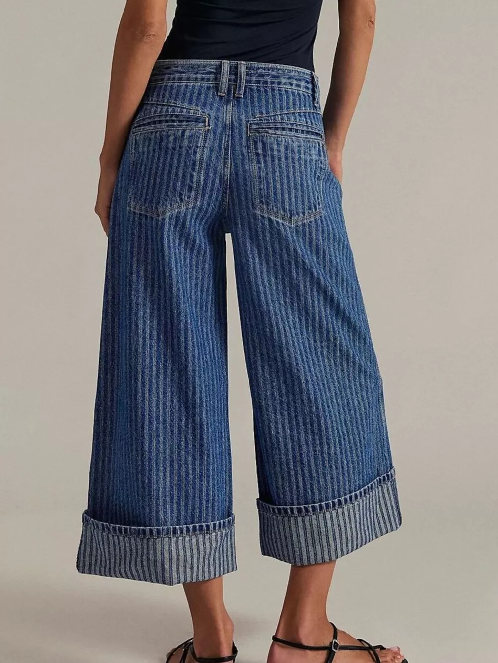 Wide-Leg Cropped Jeans, image 12