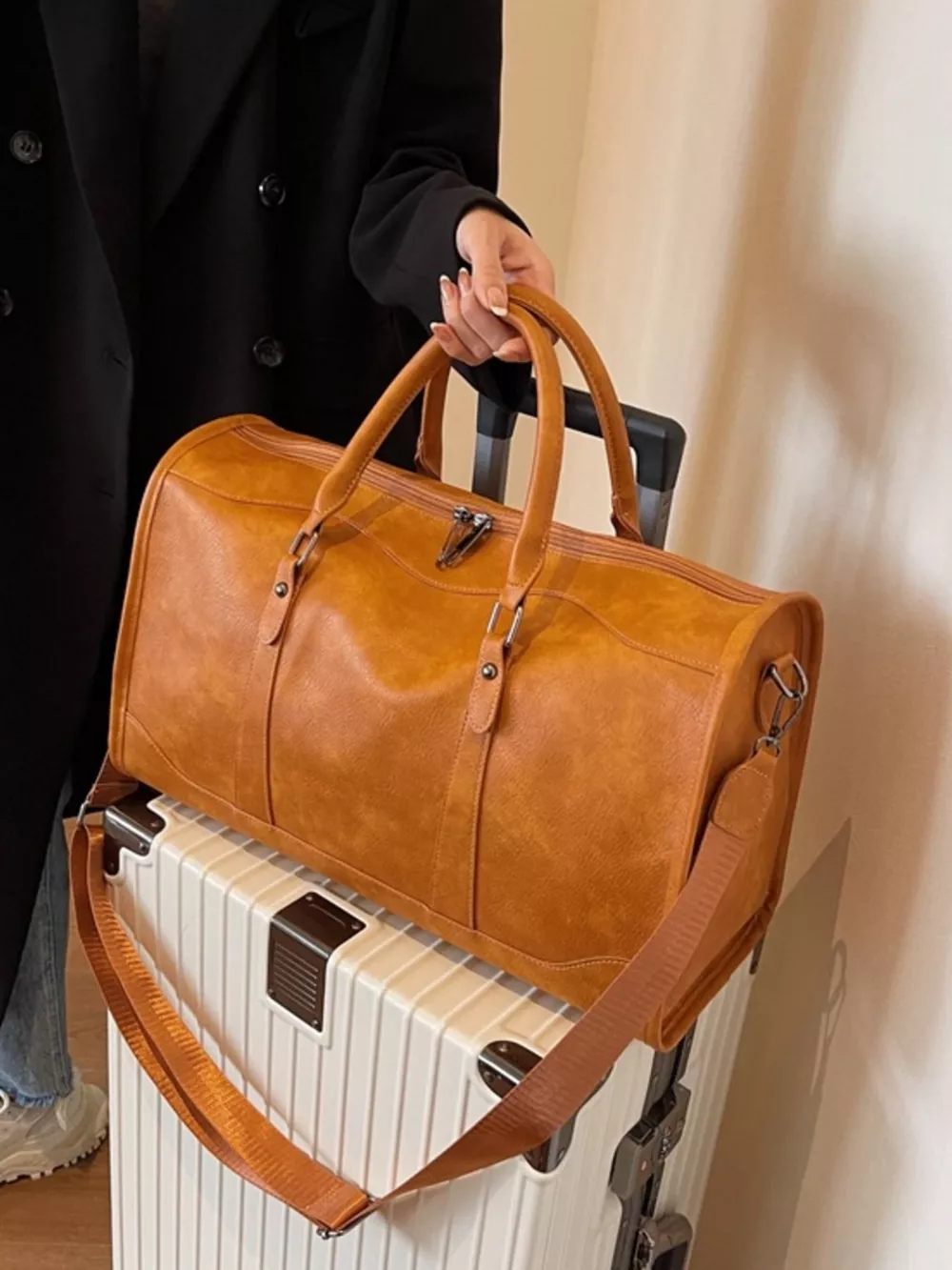 Vintage Leather Duffle Bag, image 3