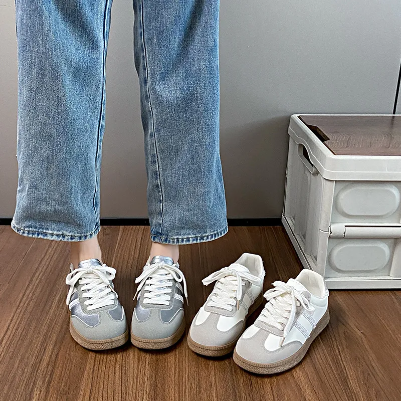 Contrast Lace Up Round Toe Sneakers, image 2