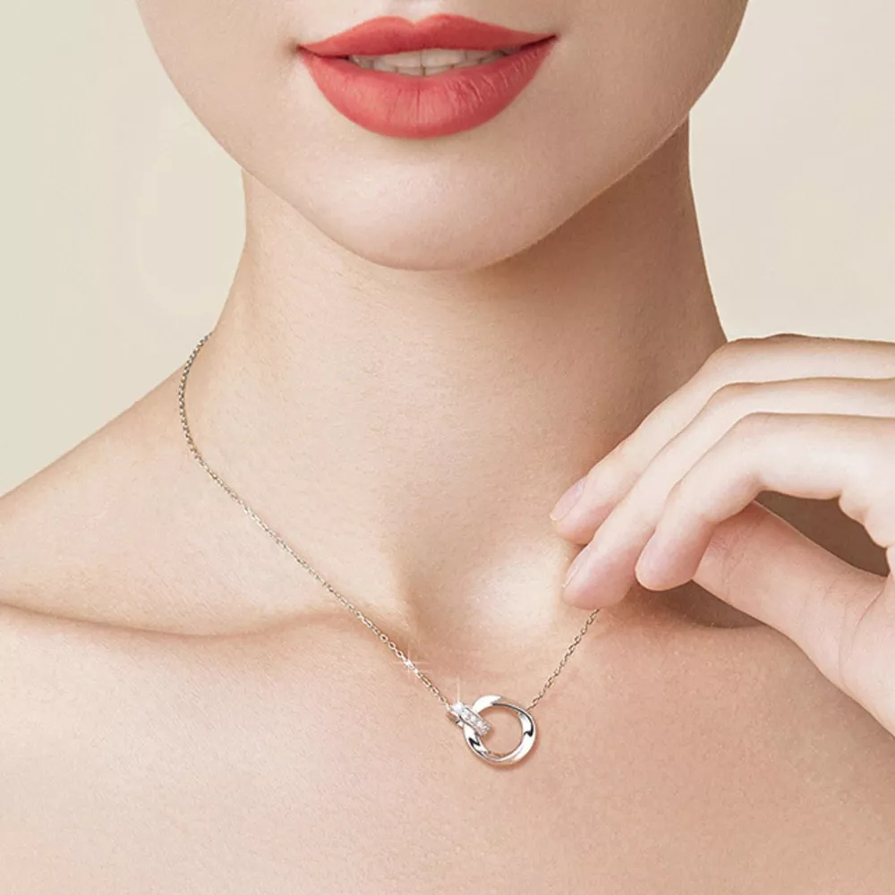 925 Sterling Silver Interlocking Circles Pendant Necklace, image 4