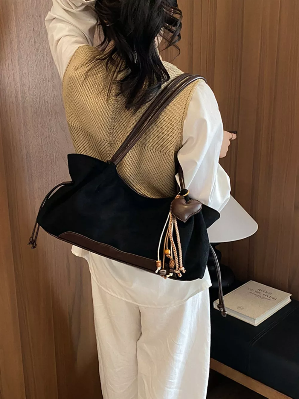 Vintage Drawstring Shoulder Bag, image 4