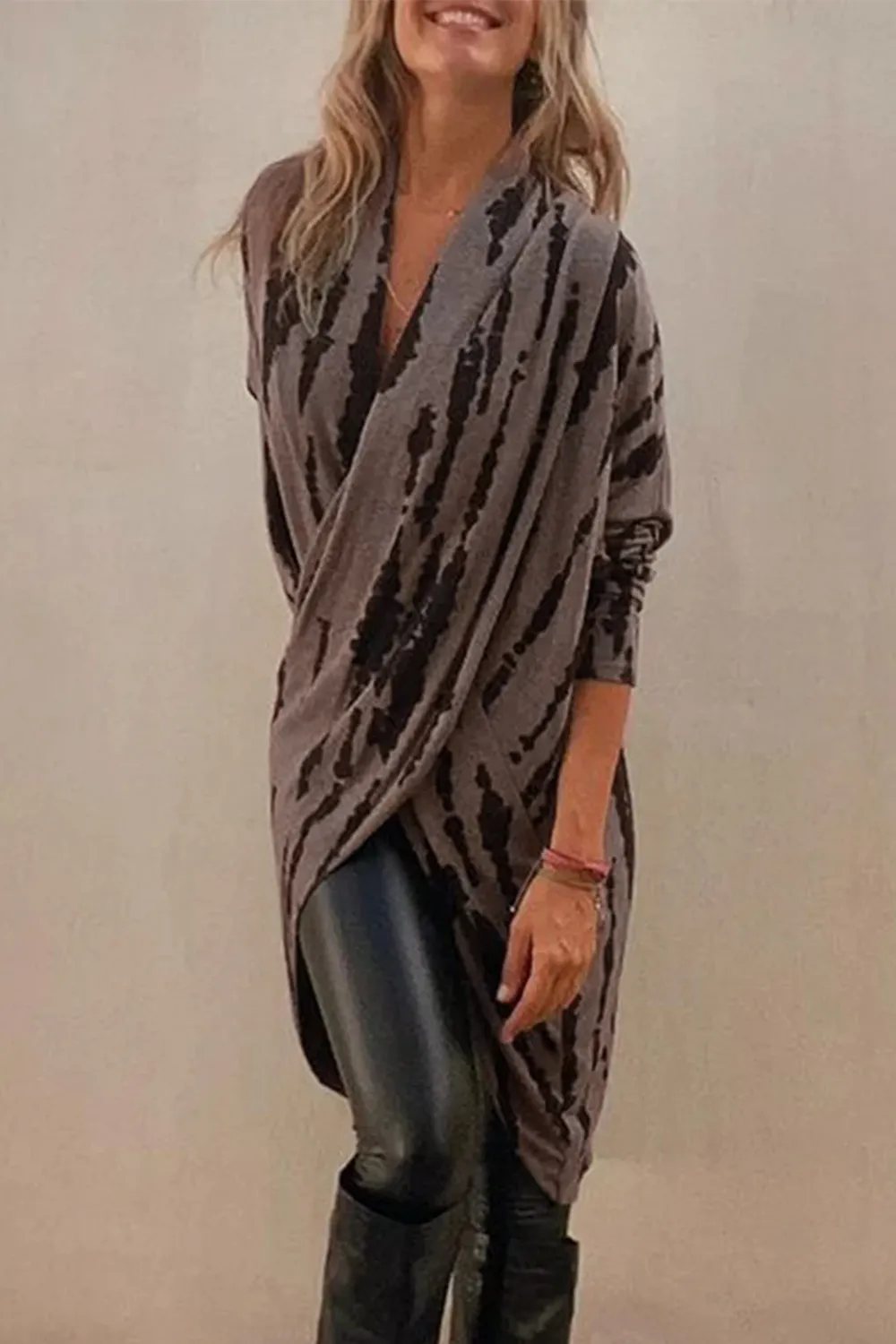 Full Size Contrast Long Sleeve Longline Top, image 4