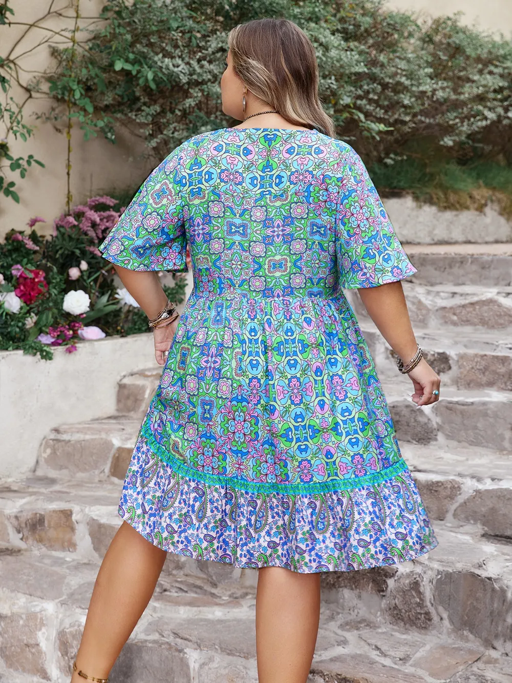 Plus Size Ruffled Hem Lace Detail Printed Half Sleeve Dress, image 5