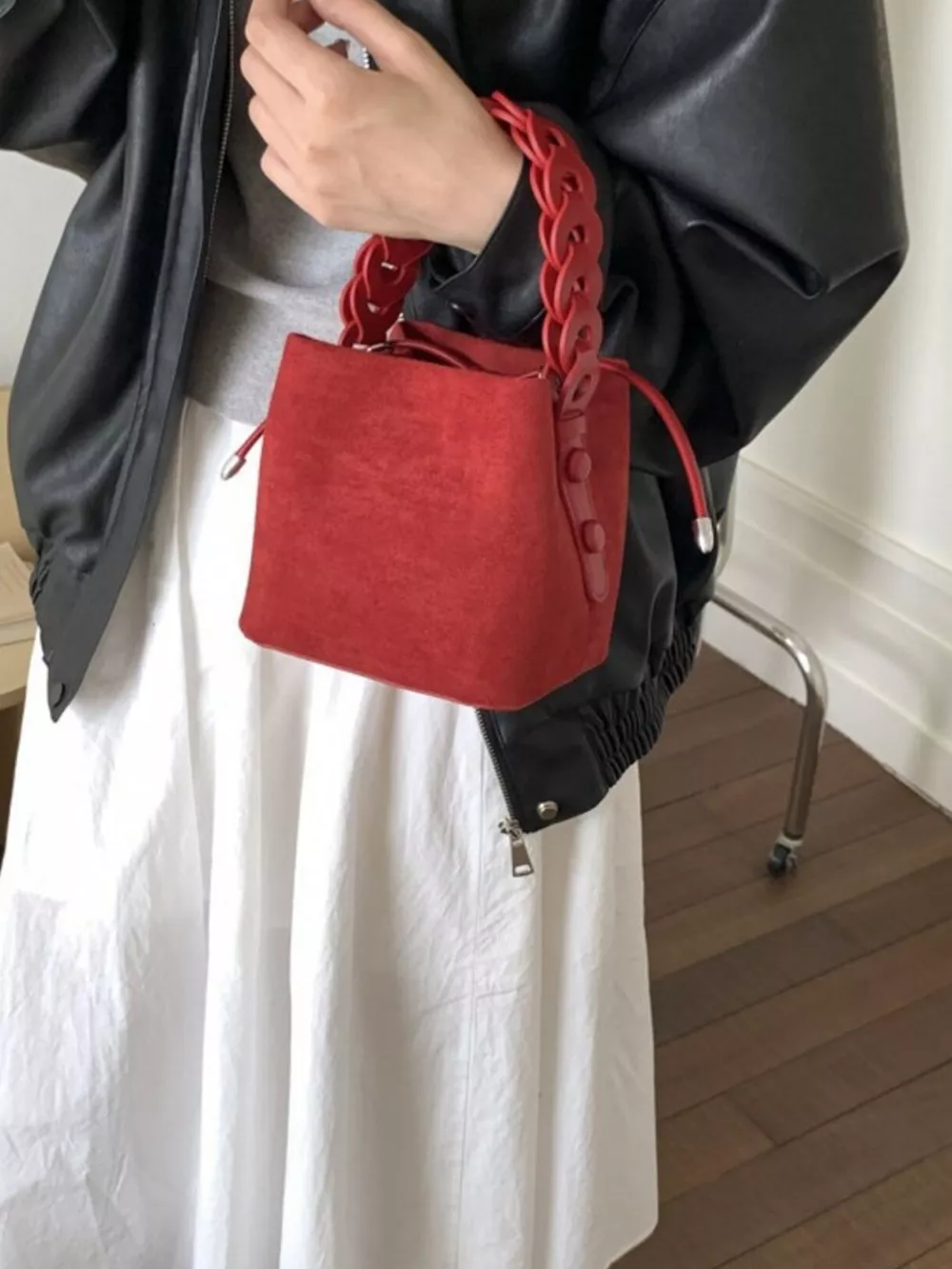Chain Strap Crossbody Bag, image 4