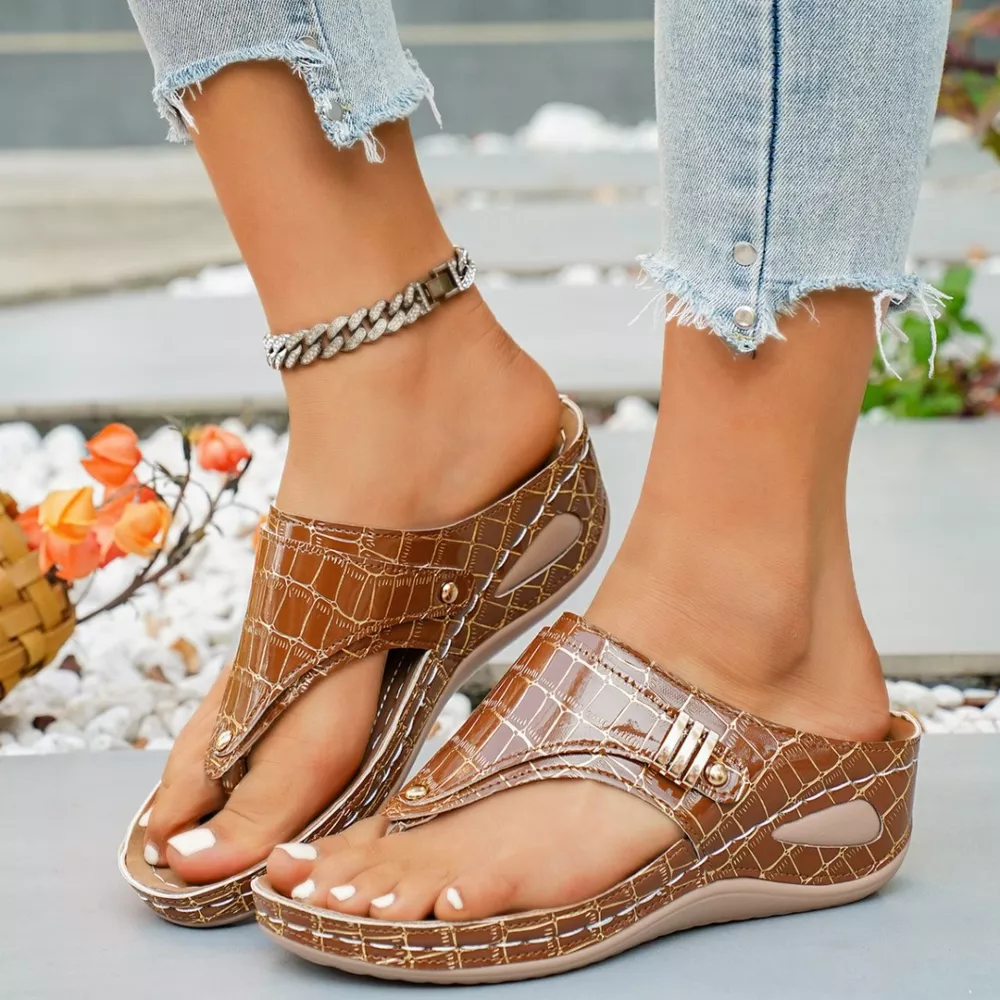 Toe Post Wedge Sandals, image 4