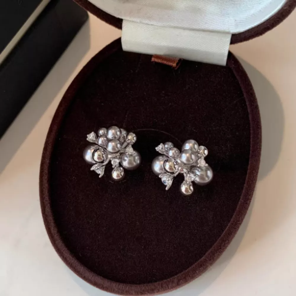 Pearl Cluster Stud Earrings