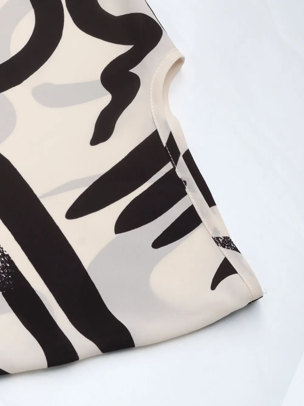 Printed Notched Half Sleeve Blouse, image 8