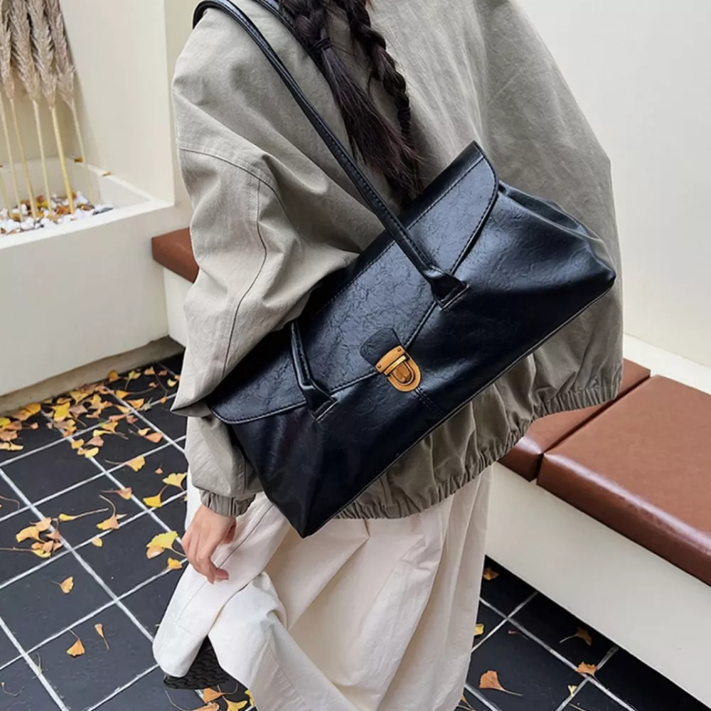 Vintage Style Leather Shoulder Bag, image 10