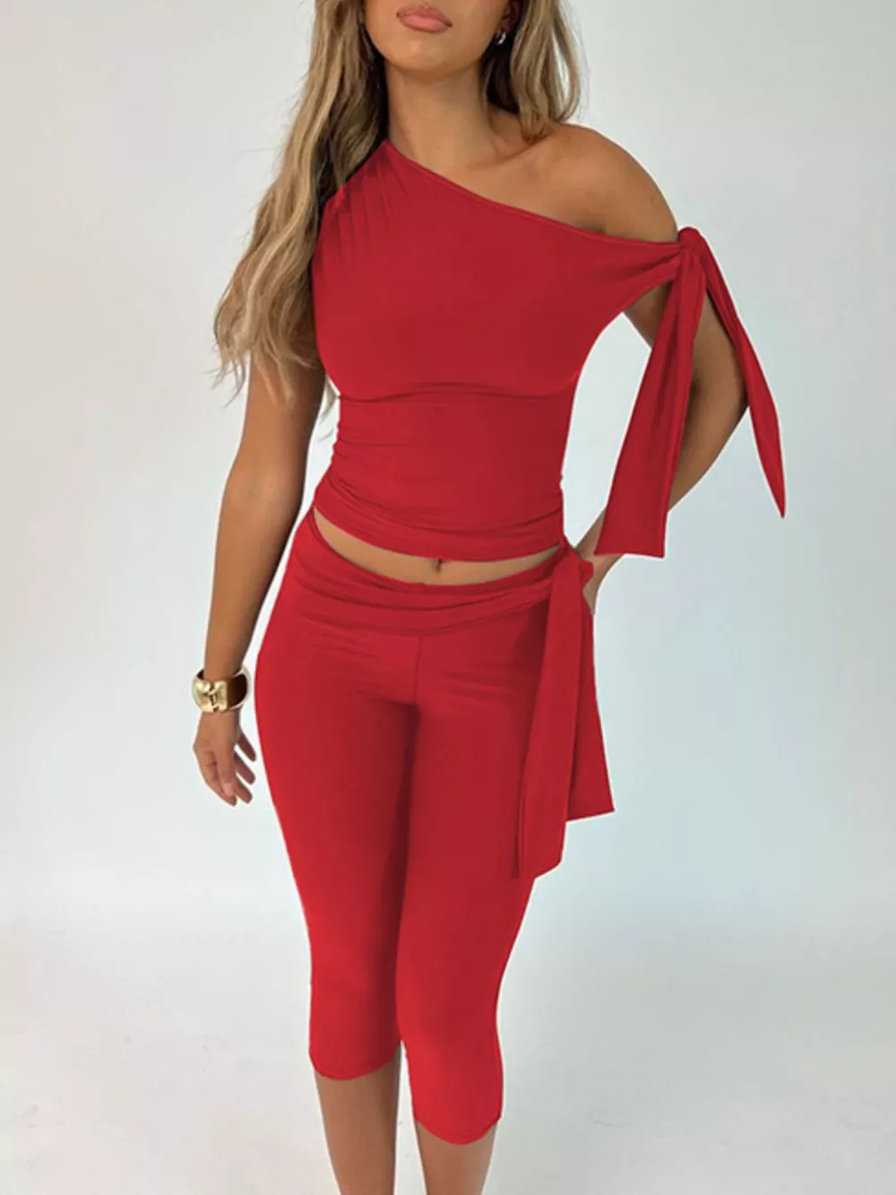 Asymmetrical One-Shoulder Top and Capris Set, image 6