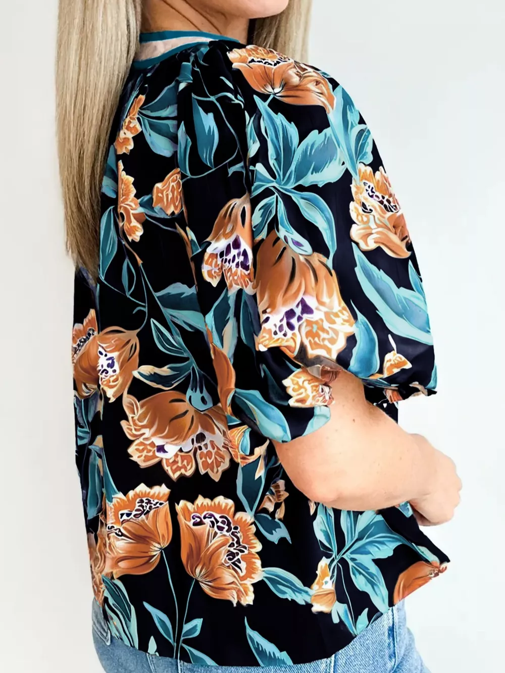 Floral Short Bubble Sleeve Buttoned Notched Neck Blouse, image 6