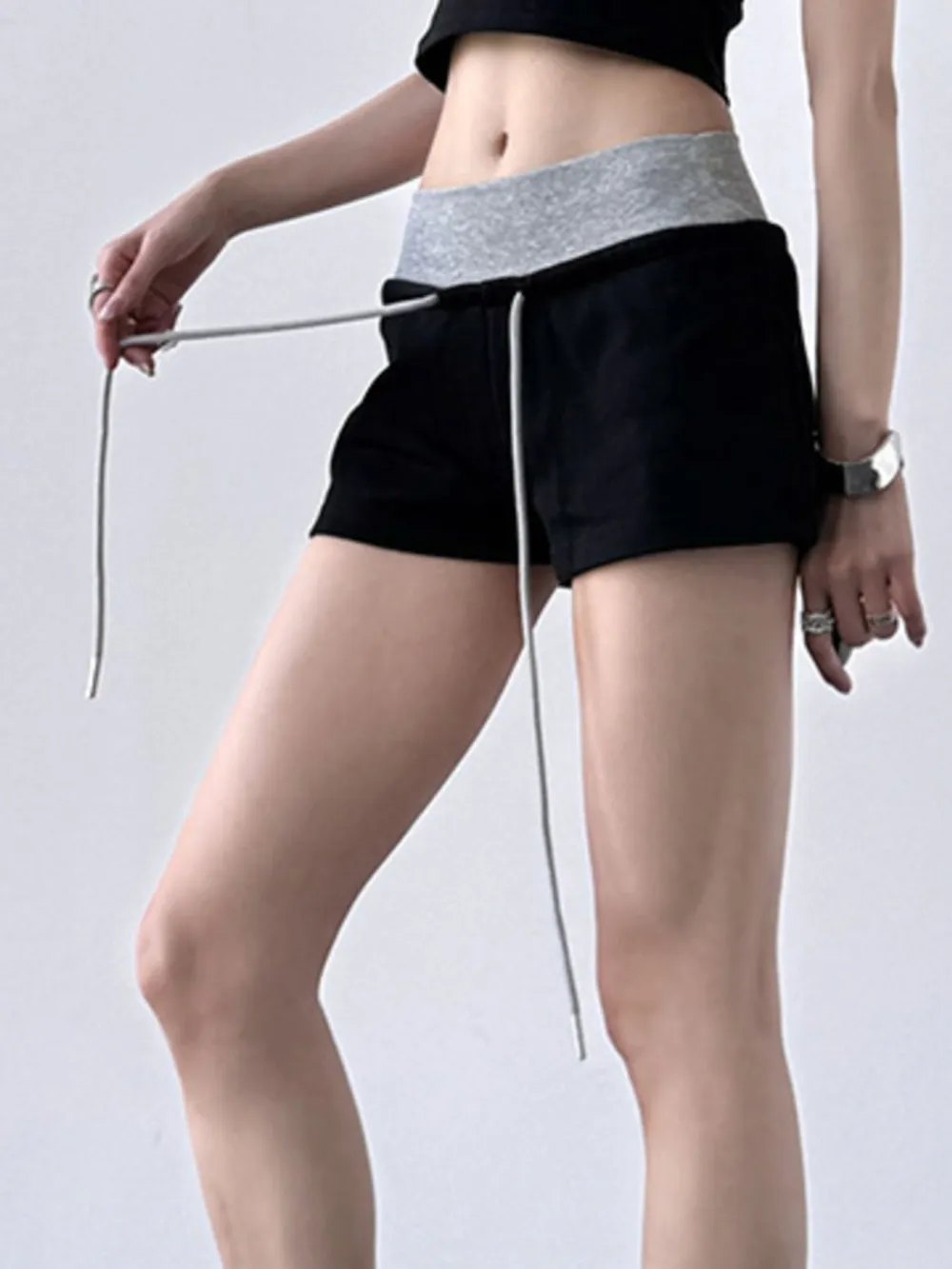 Drawstring Shorts with Contrast Waistband, image 3