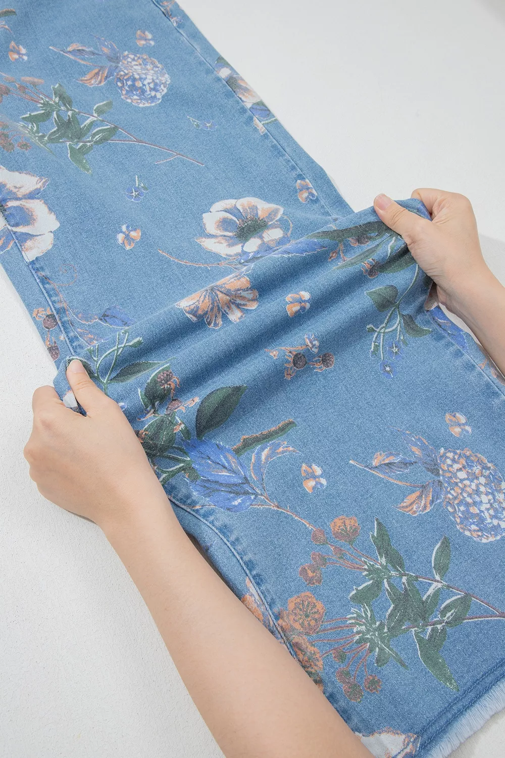 Floral Print Wide-Leg Jeans, image 12