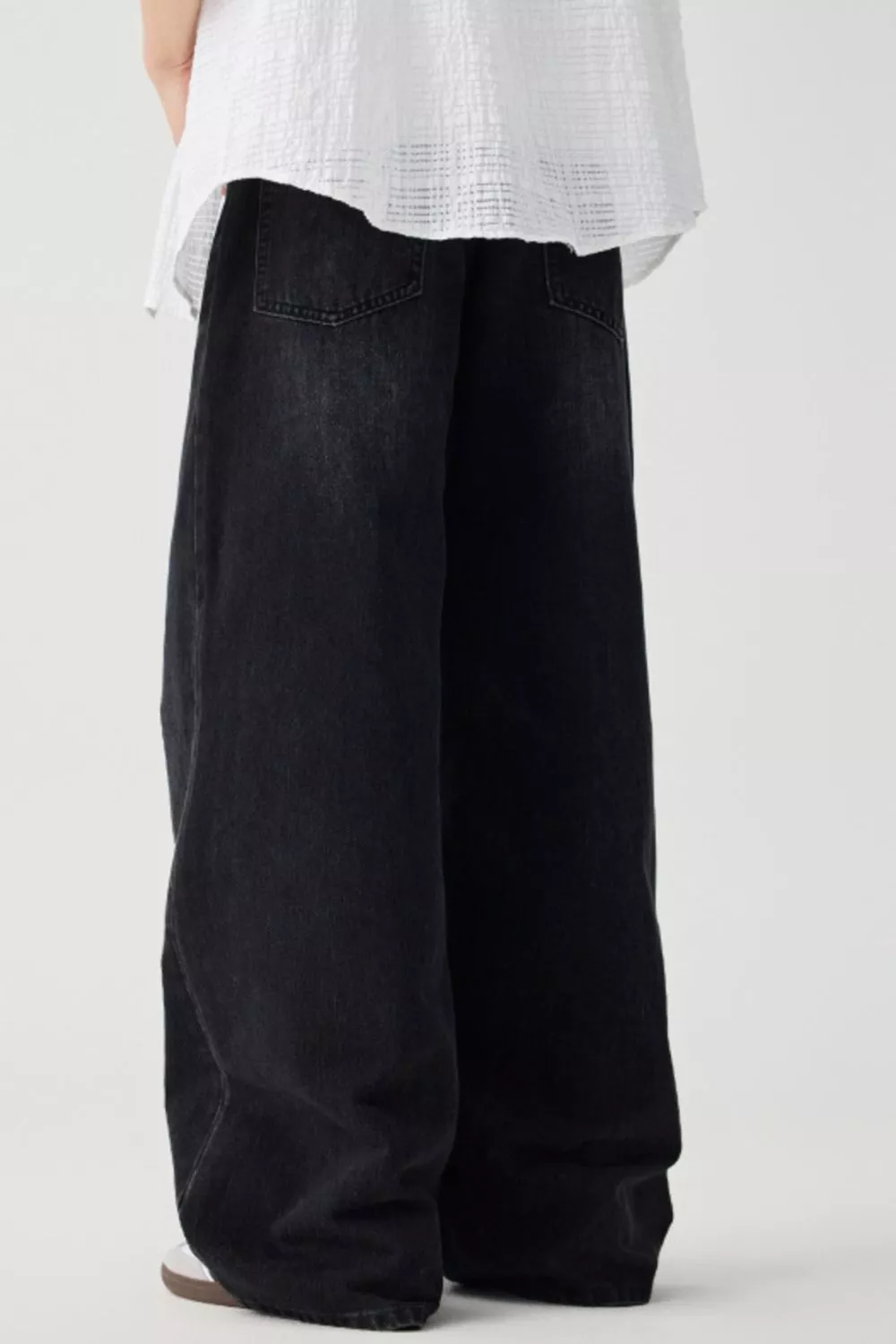 Men's Loose Fit Drawstring Jeans, image 3