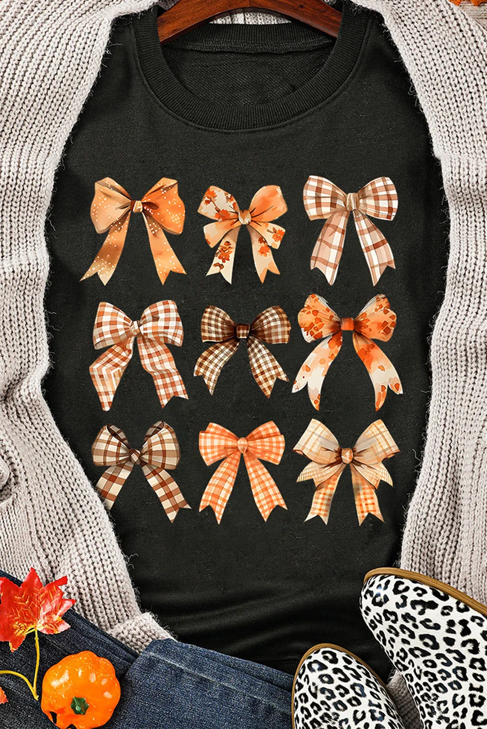 Bow Graphic Round Neck Long Sleeve Sweatshirt, image 2