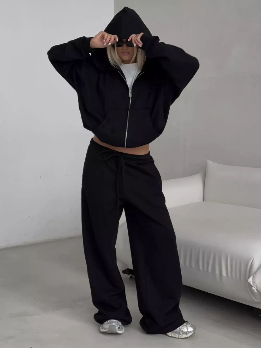 Casual Zip-Up Hoodie and Wide-Leg Sweatpants Set, image 9