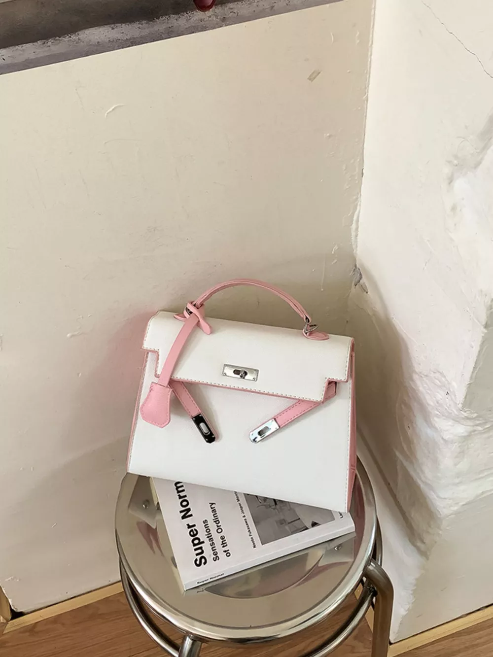 Contrast Trimmed Top-Handle Crossbody Bag, image 3