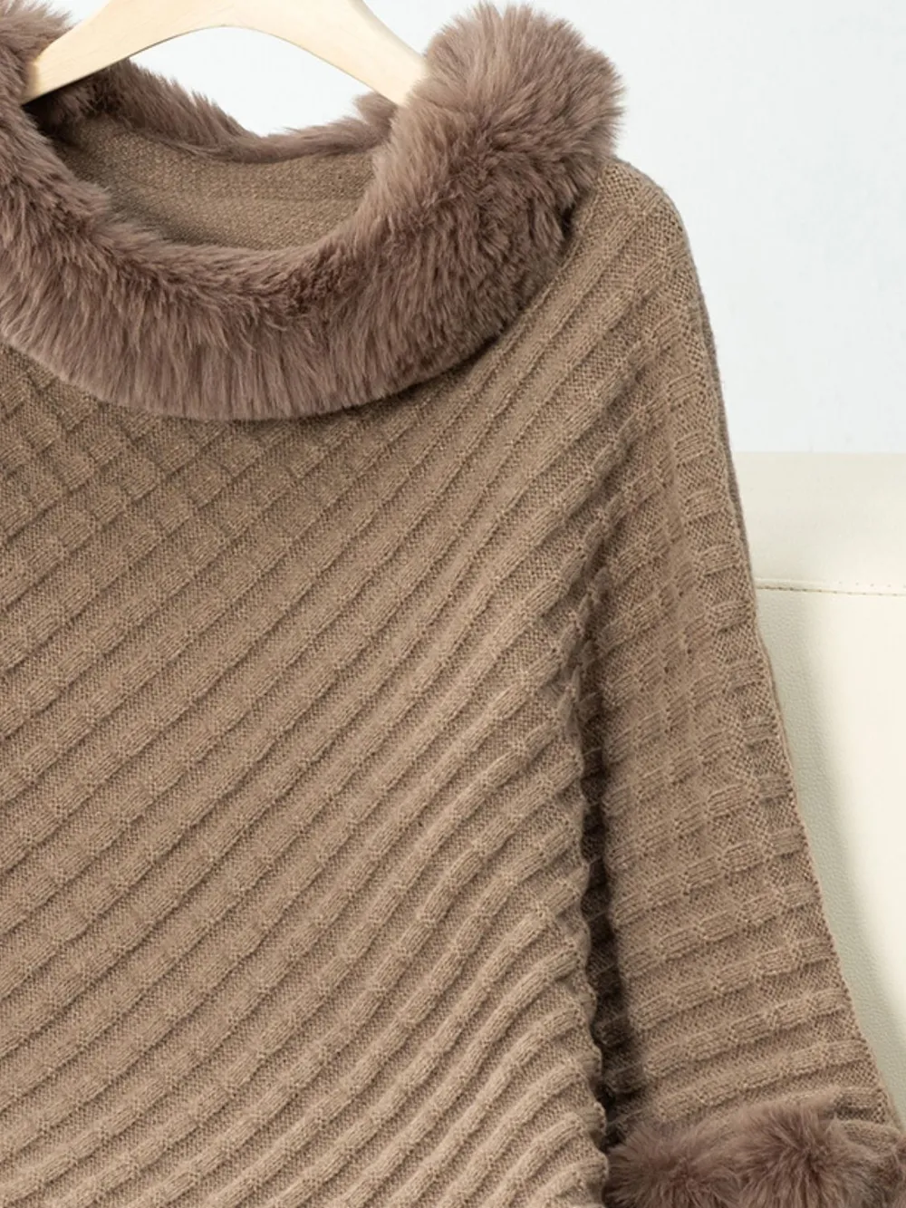 Fuzzy Trim Texture Three-Quarter Sleeve Poncho, image 9