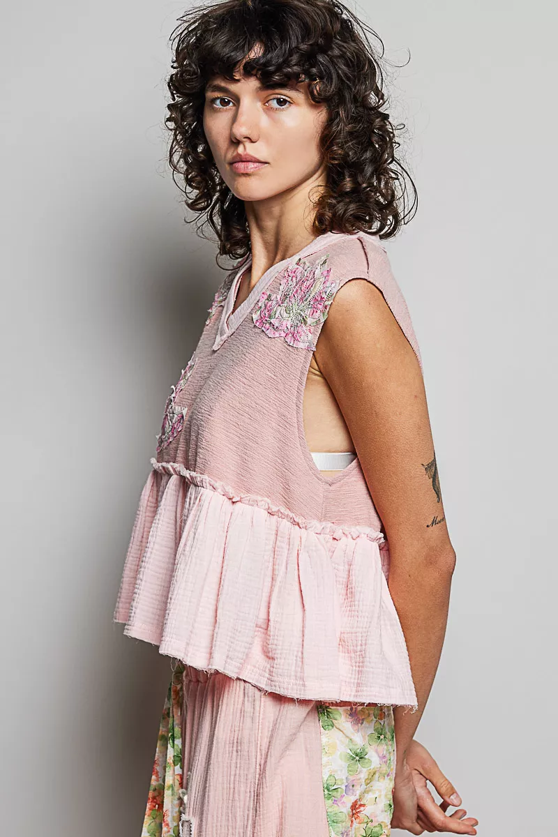 Floral Patch Ruffled Sleeveless Top with Raw Edge Detail, image 3